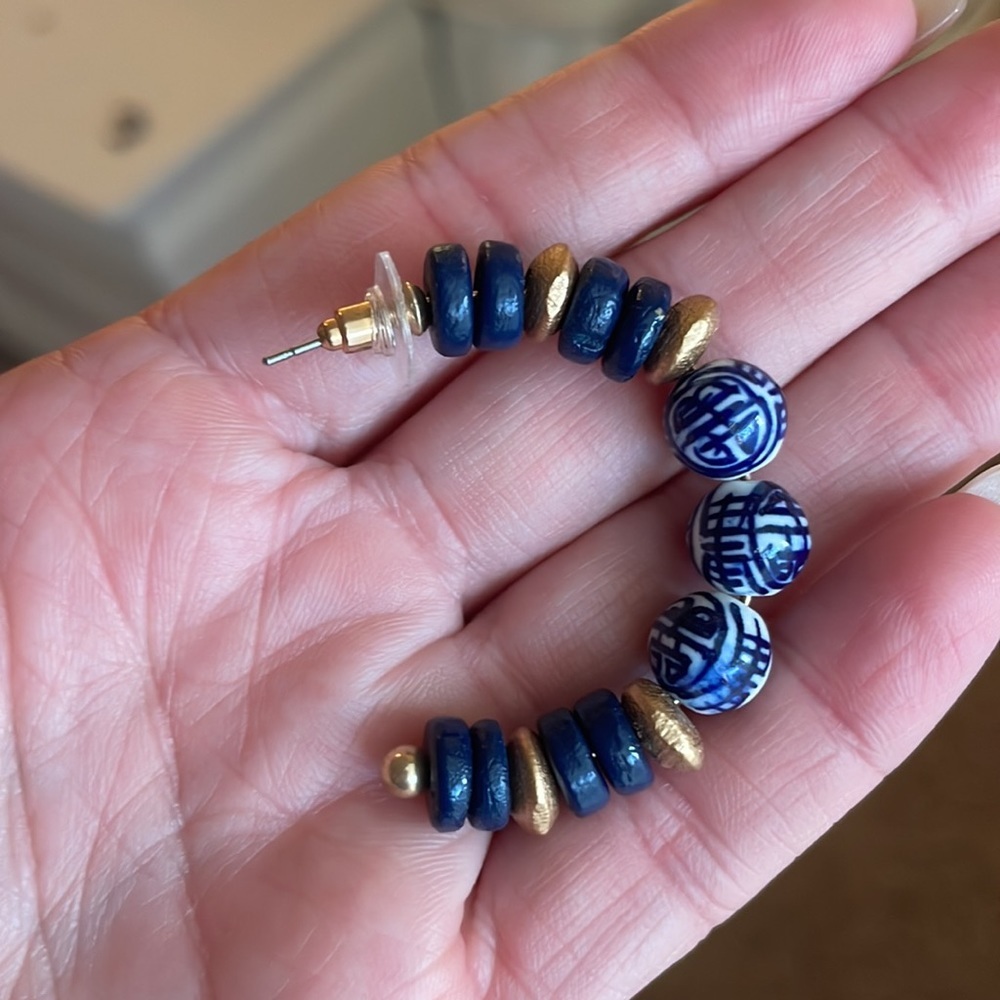 Canvas blue and white Hoop earrings - Picture 3 of 3